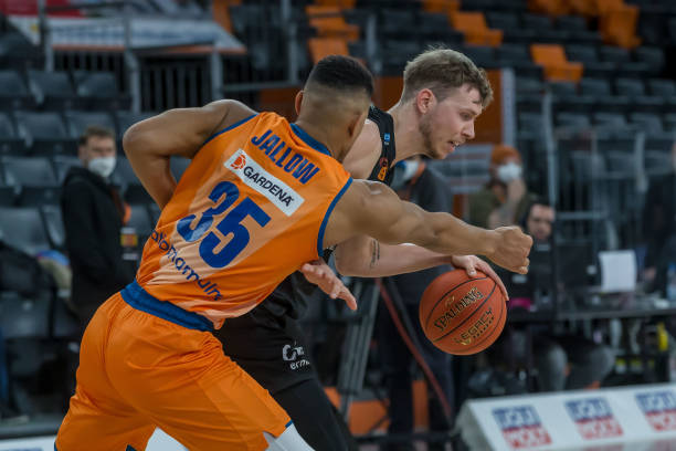 同时也让观 同时也让观