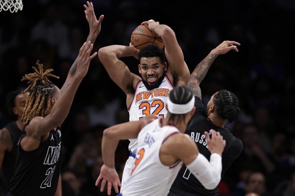 霍伊伦晒siu庆祝照片：心里的那个7岁小球迷进球后可能接管了我.