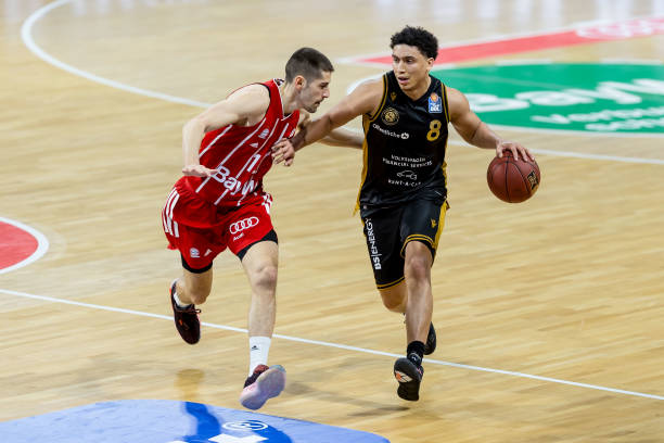 申花外援特谢拉：再遇海港我们全力以赴做到最好